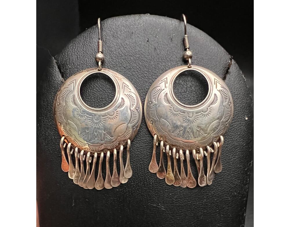 vintage Q.T. 925 silver dangle fringe earrings engraved design Southwestern